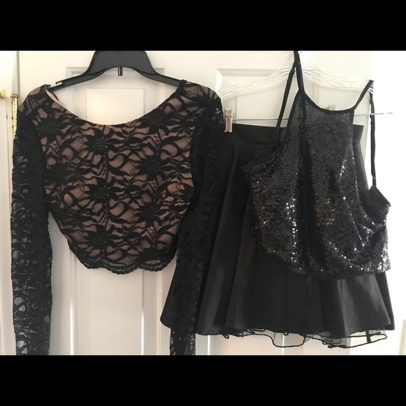 Black 2 piece dress with extra sequined top - Picture 2 of 6